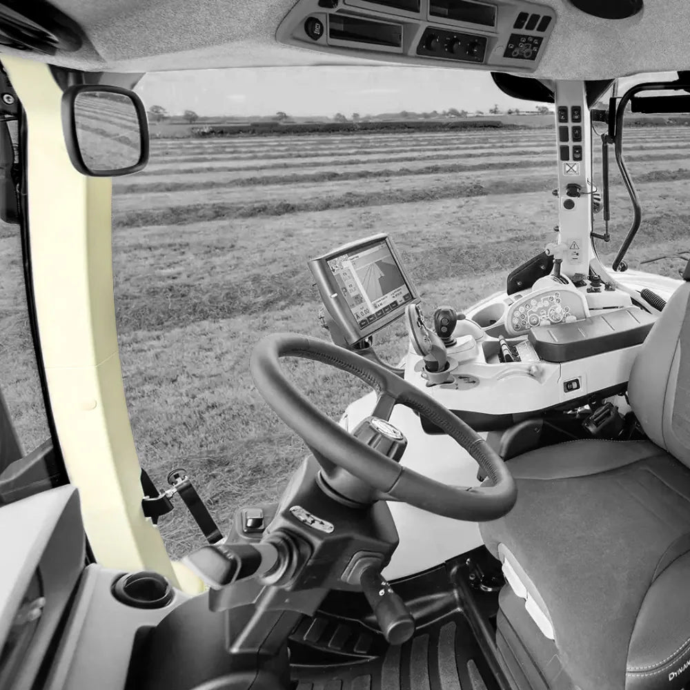 New Holland T6 Series right A-pillar – CabGear cab identification